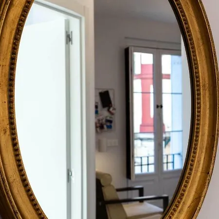 Acogedor, De Diseno Moderno En Zona Antigua شقة بلباو