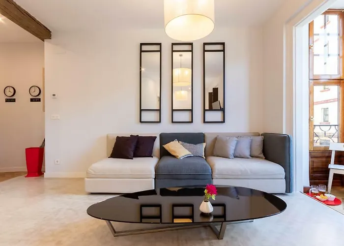 Apartamento Acogedor, De Diseño Moderno En Zona Antigua Bilbao