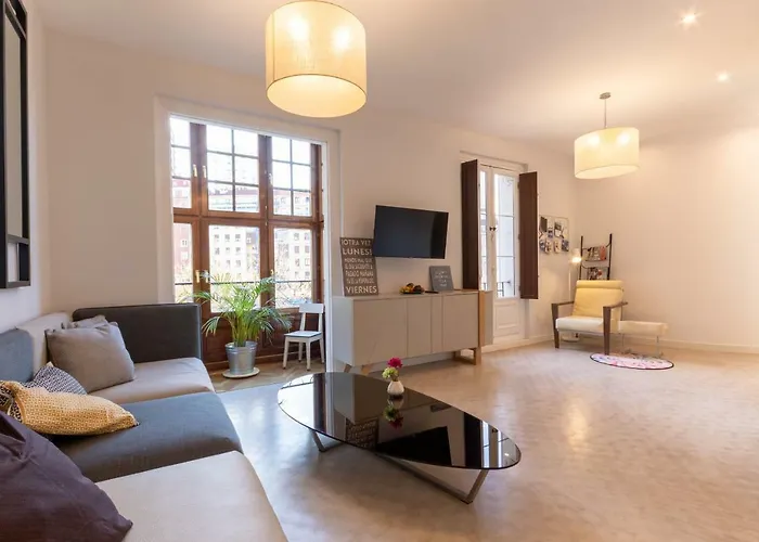 Apartamento Acogedor, De Diseño Moderno En Zona Antigua