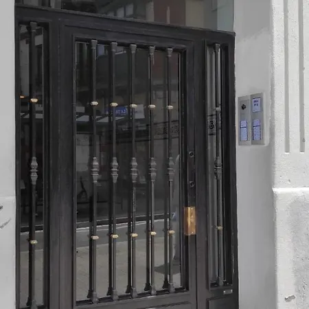 Acogedor, De Diseno Moderno En Zona Antigua Appartement Bilbao